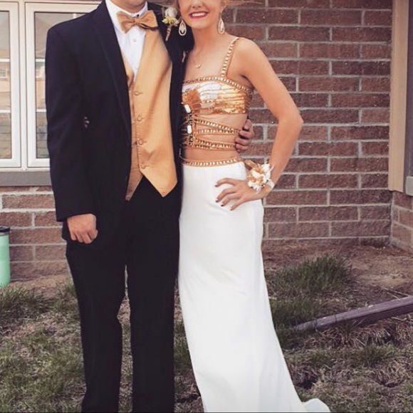 Sherri Hill Dresses & Skirts - NEED GONE ASAP 2 Piece Sherri Hill Prom Dress